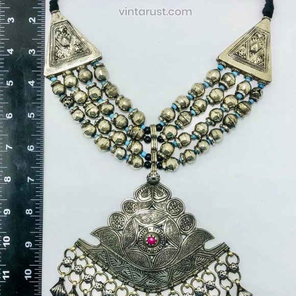 Vintage Beaded Necklace With PendantStatement Necklace - Picture 7 of 7